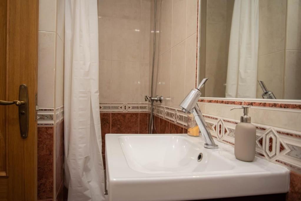 Apartamento Piso con Jardín Málaga Exterior foto